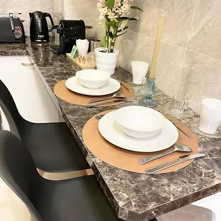 New Modern In Center Metro 7 & 14 Maison Blanche