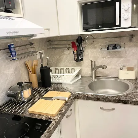 New Modern In Center Metro 7 & 14 Maison Blanche * Paris