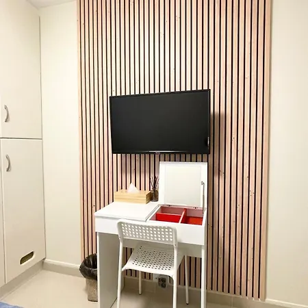 New Modern In Center Metro 7 & 14 Maison Blanche Lejlighed