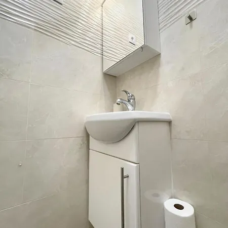 New Modern In Center Metro 7 & 14 Maison Blanche Paris