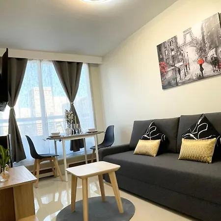 New Modern In Center Metro 7 & 14 Maison Blanche Apartament
